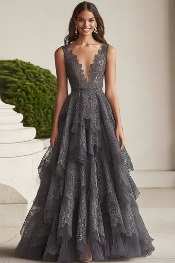 Gris foncé trapèze col V dentelle volants longue mère de la mariée robe